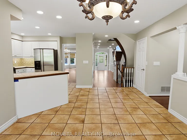 30 Briardale Pl — Photo 17