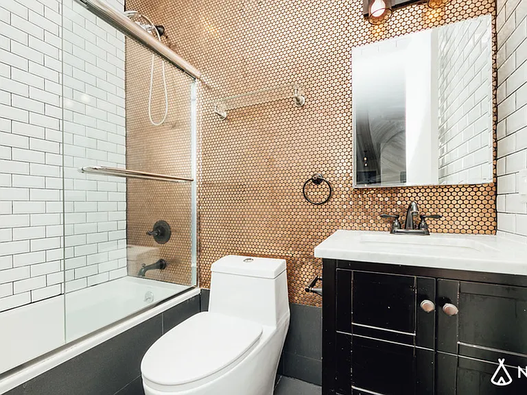 6015 Myrtle Ave #L — Photo 11