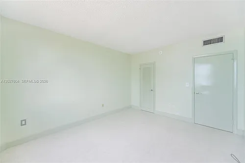 1950 S Ocean Dr #19P Photo 1