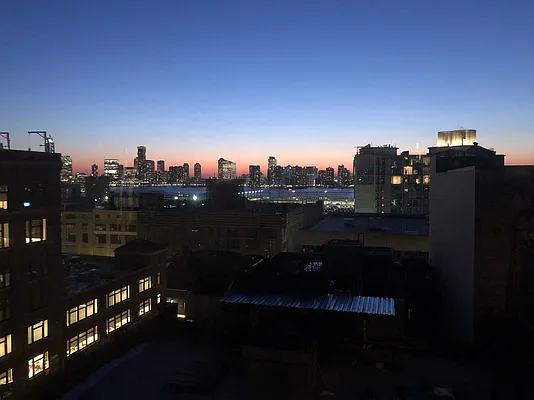 Sold by Compass | media 21