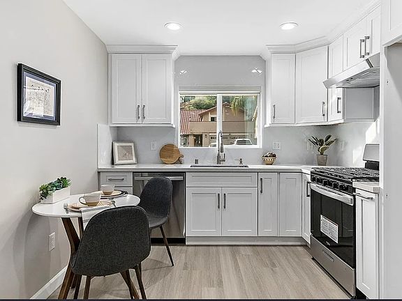 5th image of 2720 E Melissa St #B