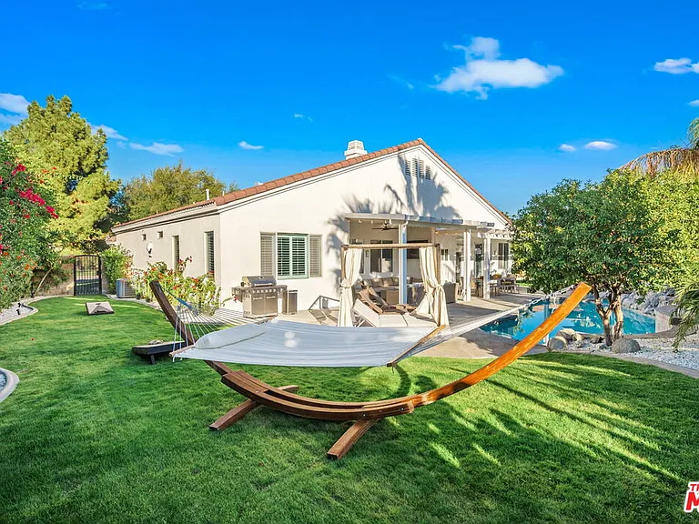 1083 E Circulo San Sorrento Rd — Photo 58