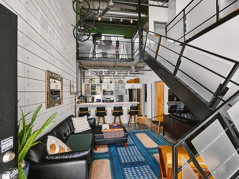 4801 S Congress Ave #H1 — Photo 2