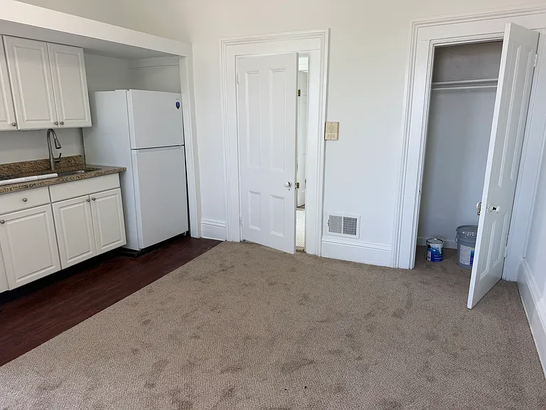 162 W Front St #7 — Photo 8