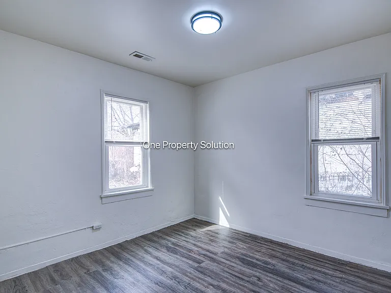 2453 Prospect St — Photo 6