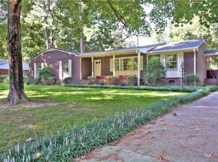 11410 Rochelle Rd, Chester, VA 23831