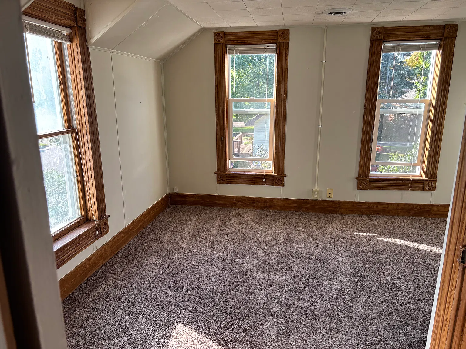 2 bed, 900 sqft, $700 — Photo 3