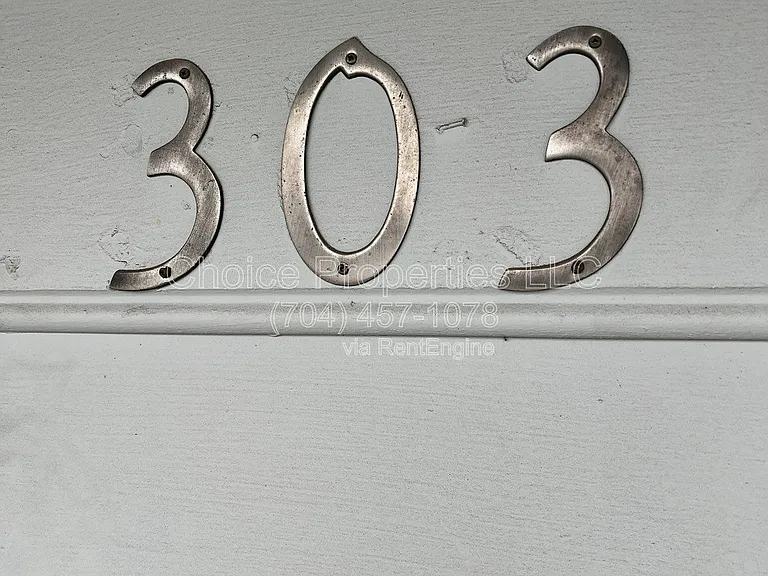 406 W 9th St #303 — Photo 2