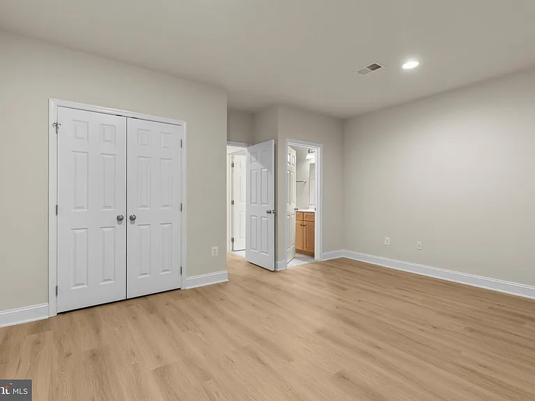 9724 Centennial Meadows Ln — Photo 30