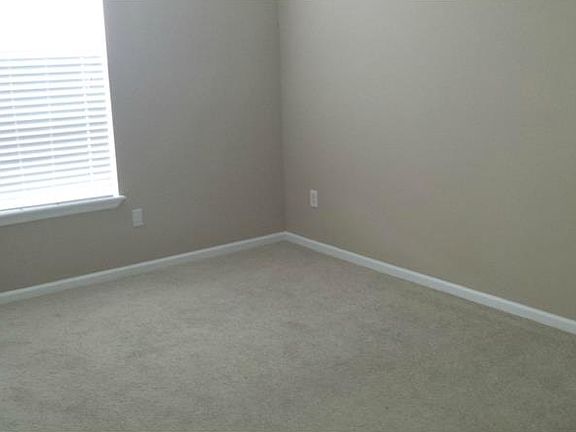 3rd image of 14238 Fredricksburg Dr APT 302