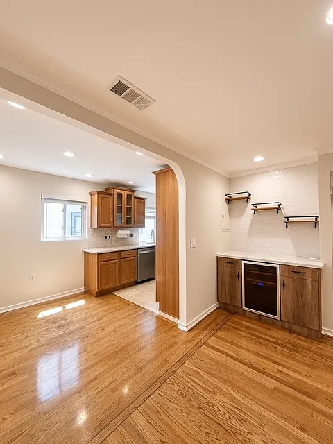 2 bed, 1174 sqft, $3,500 — Photo 2