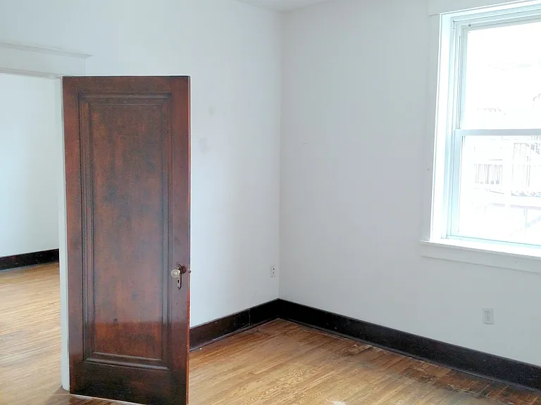 144 Wabash Street — Photo 7
