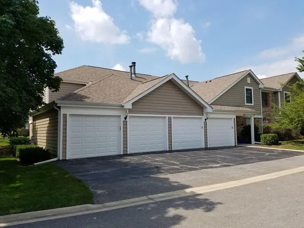 277 Kings Mill Ct, Schaumburg, IL 60193