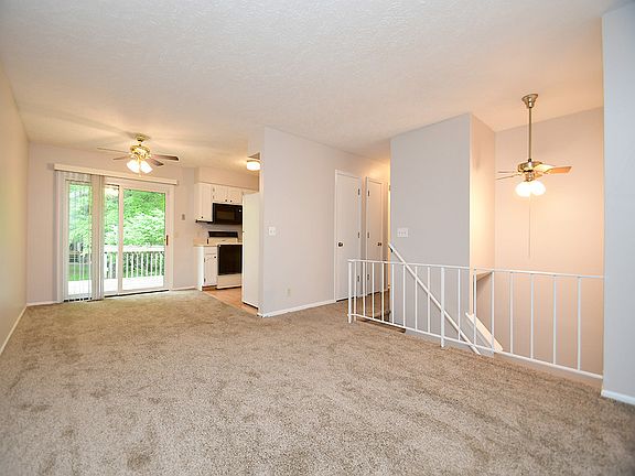 3rd image of 2511 N 143rd Ave