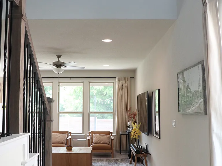 15810 Odair St — Photo 3