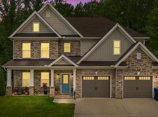 420 Burkes Crossing Dr, Winston Salem, NC 27104