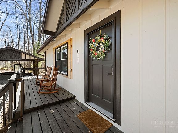2nd image of 811 Pine Ridge Road