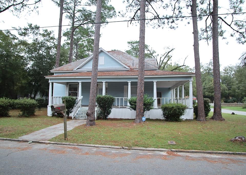 1st image of 601 Charlton St