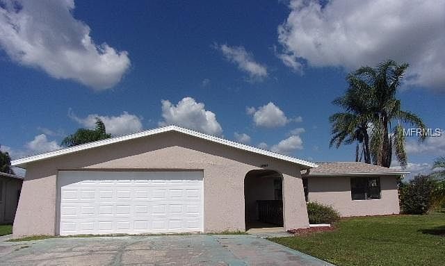 1st image of 3553 Garfield Dr