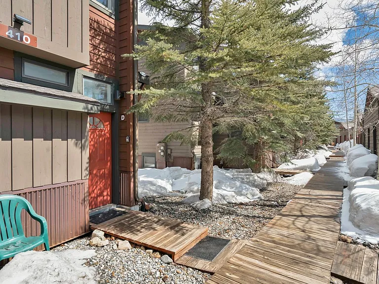 410D Bayview Dr — Photo 19