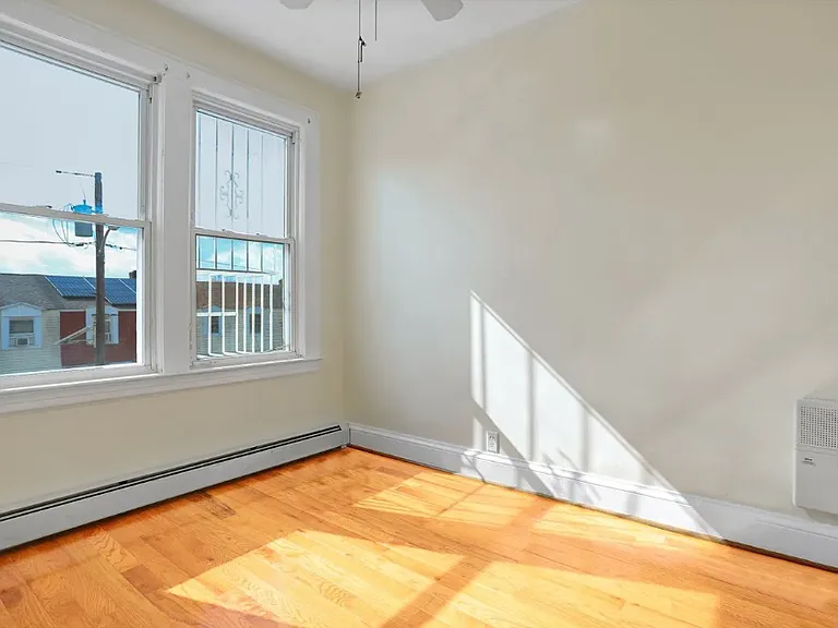 270 Stevens Ave #2 — Photo 5