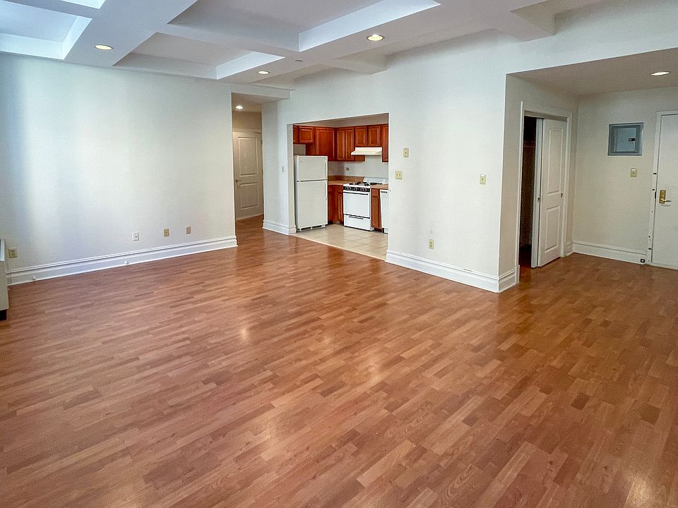 1st image of 45-02 Ditmars Blvd #113