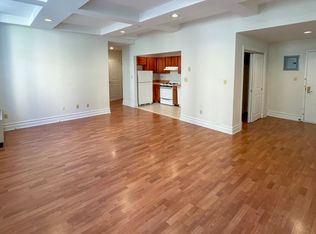 45-02 Ditmars Blvd #113, Astoria, NY 11105