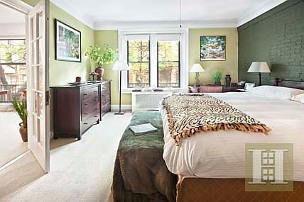 3rd image of 136 W 75th St APT 2-A