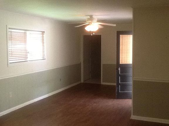5th image of 392 Moss Bluff Dr