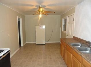 213 W 9th St, Cherokee, OK 73728