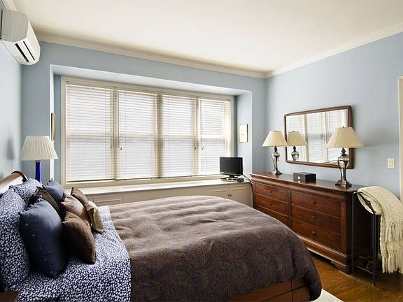 4th image of 33 E 30th St #5B