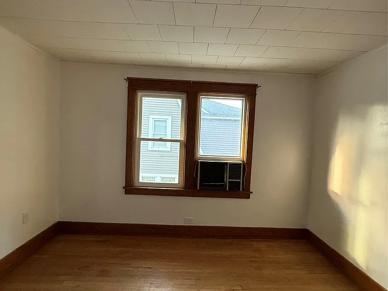 209 Dudley Ave — Photo 11
