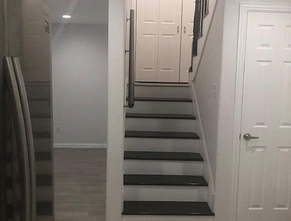 5th image of 1462 Creekview Ct