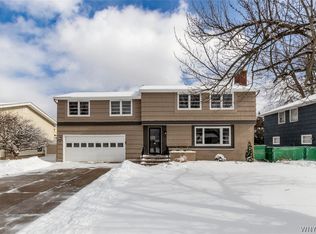 59 Ava Ln, Williamsville, NY 14221