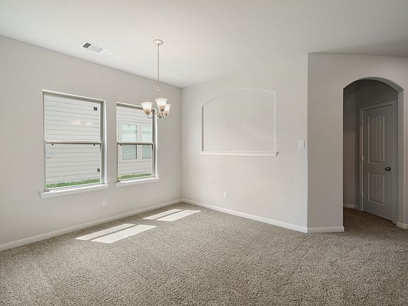 4th image of 216 County Road 5102f