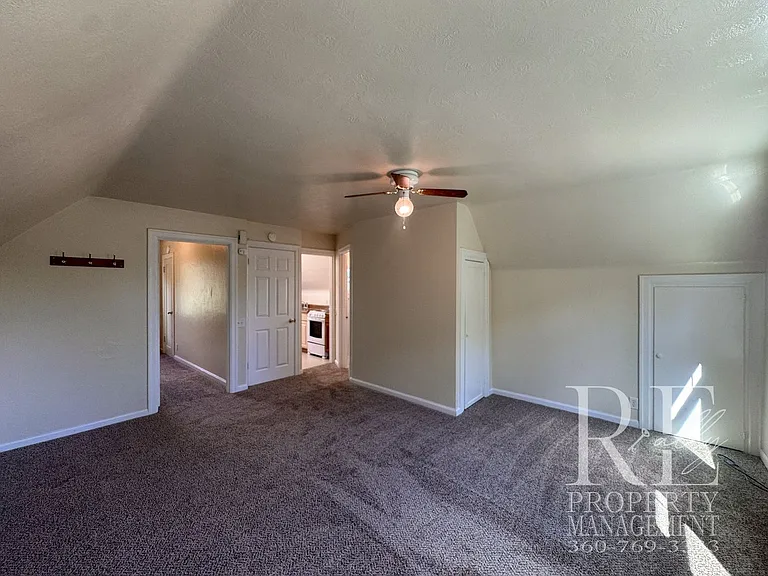 1540 N Callow Ave #C — Photo 9