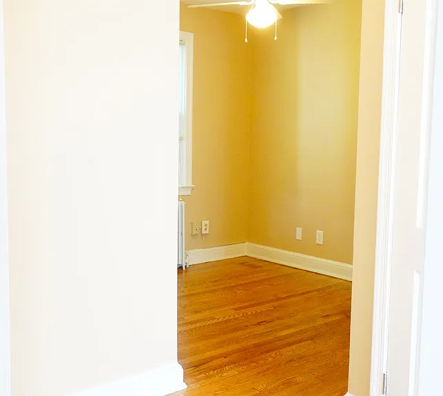 8405 Greenwood Ave — Photo 18