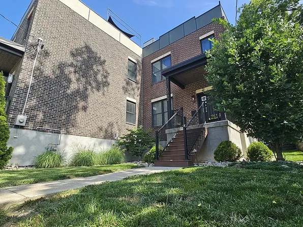 1722 William Howard Taft Rd, Cincinnati, OH 45206