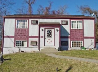 1282 Walker Rd, Follansbee, WV 26037