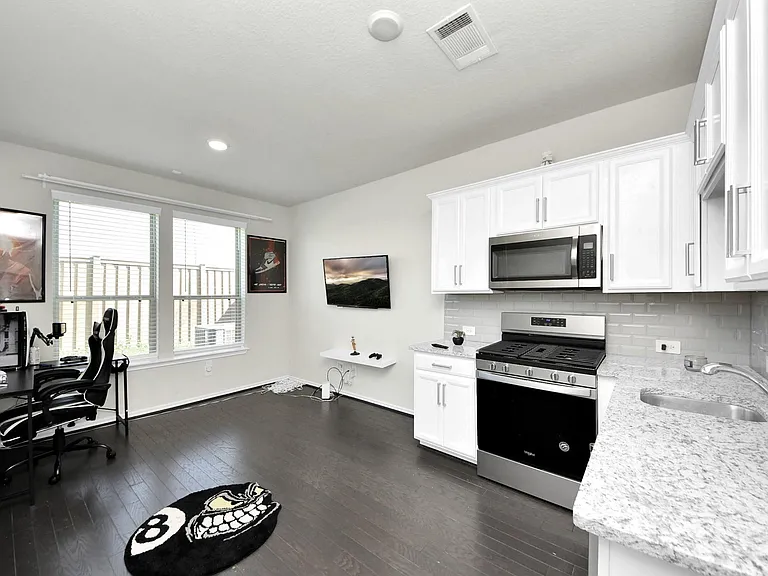 3402 Avondale View Dr — Photo 4