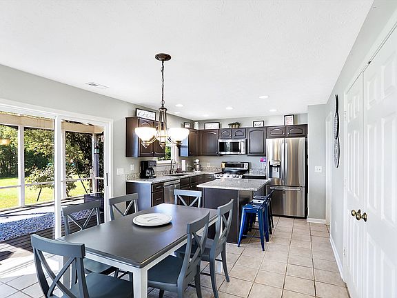 3rd image of 3891 Woods Bay Ln