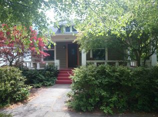 2217 NW 62nd St, Seattle, WA 98107