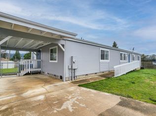 161 S Comstock Ave, Sutherlin, OR 97479