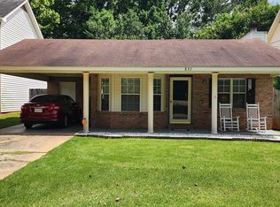 832 Twin Forks Ave, Auburn, AL 36830