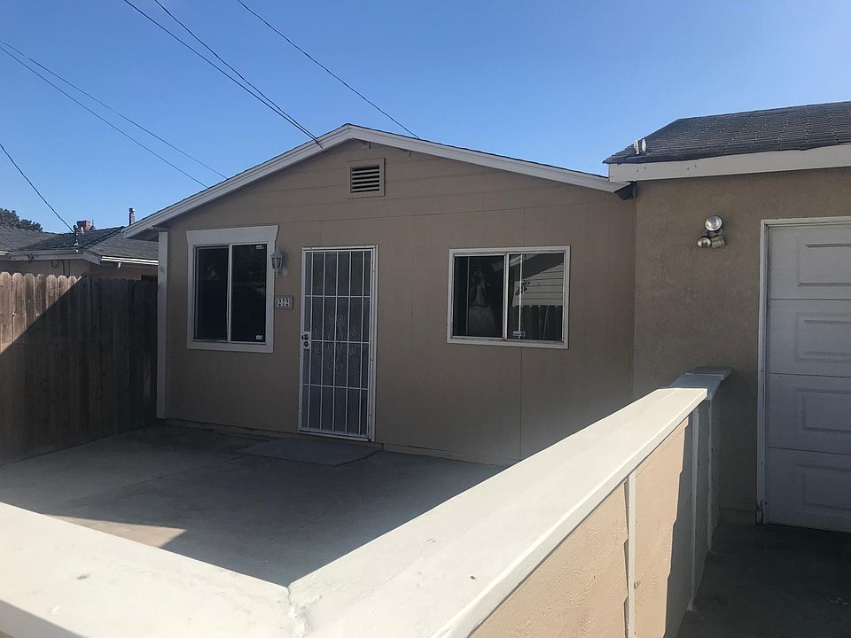 1st image of 272 Costa Mesa St #B