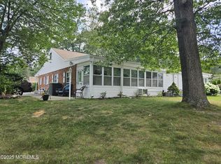 8 Cedar St #D, Toms River, NJ 08757