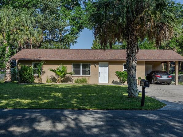 4080 N Woodland Point