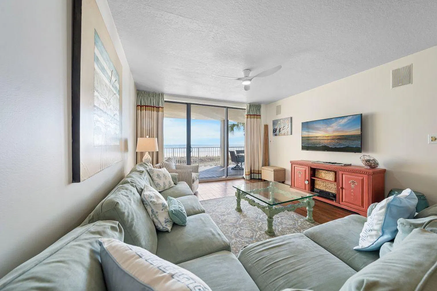 3 bed, 2.0 bath, 1259 sqft, $12,318 — Photo 3