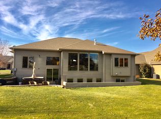 9240 Wildfire Rd, Lincoln, NE 68512