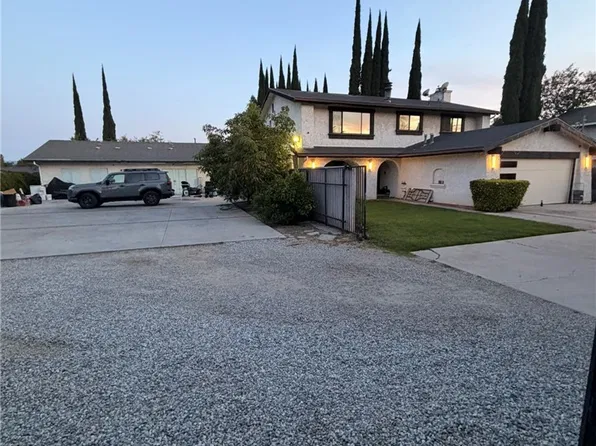 20054 Arminta St, Winnetka, CA 91306